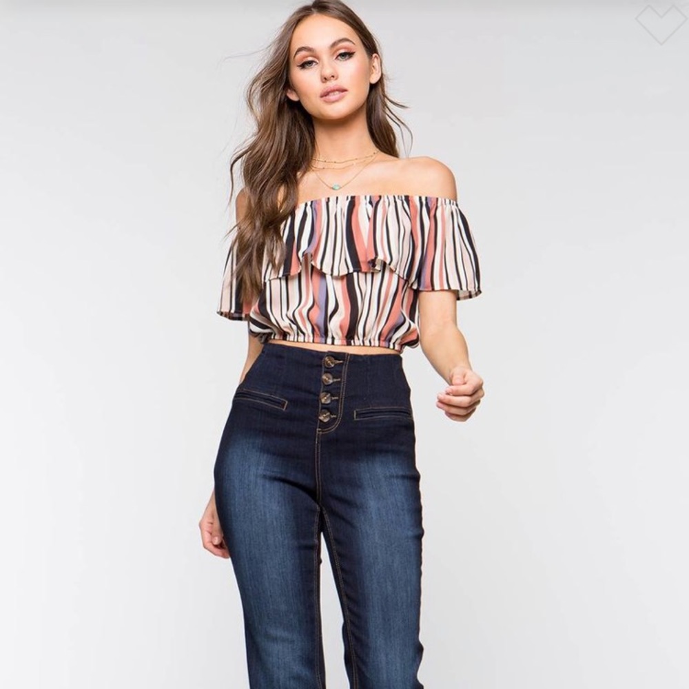 A’gaci Multi Stripe Flounce Off Shoulder Top sizeL